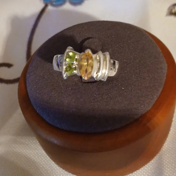 Citrine and Peridot 925 Silver Ring, Size 9 - Picture 4 of 6